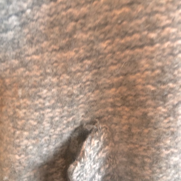 Aritzia TNA wool zip front sweater Grey - Picture 9 of 16